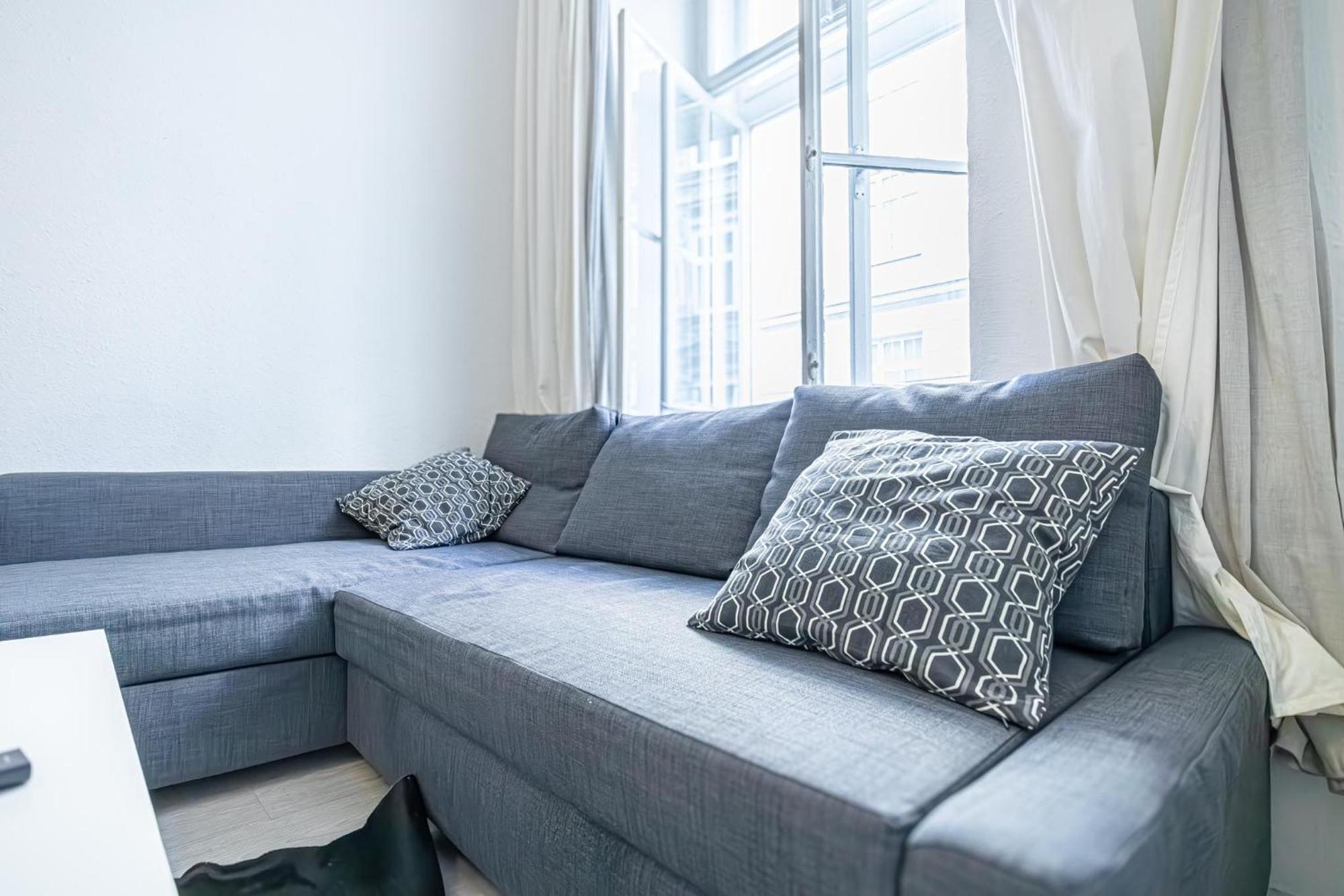 Trendy 1Br & 1Lr Near Rennweg, Great City Links Apartment Wien